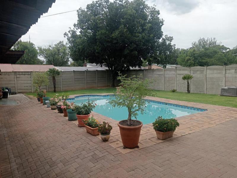 4 Bedroom Property for Sale in Sasolburg Ext 5 Free State